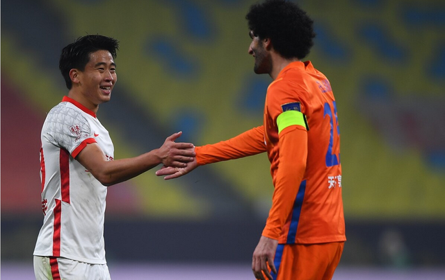  足协杯转会风云：菲尼克斯太阳盯上锋线强援，爱德华兹或成交易筹码